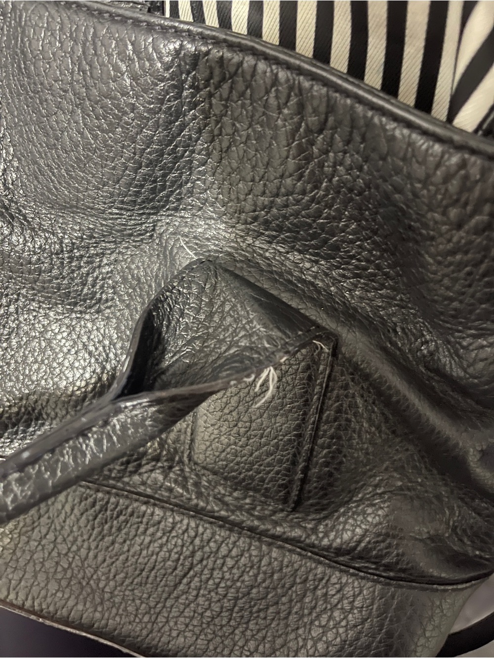 Kate Spade Purse - Picture 7 of 8